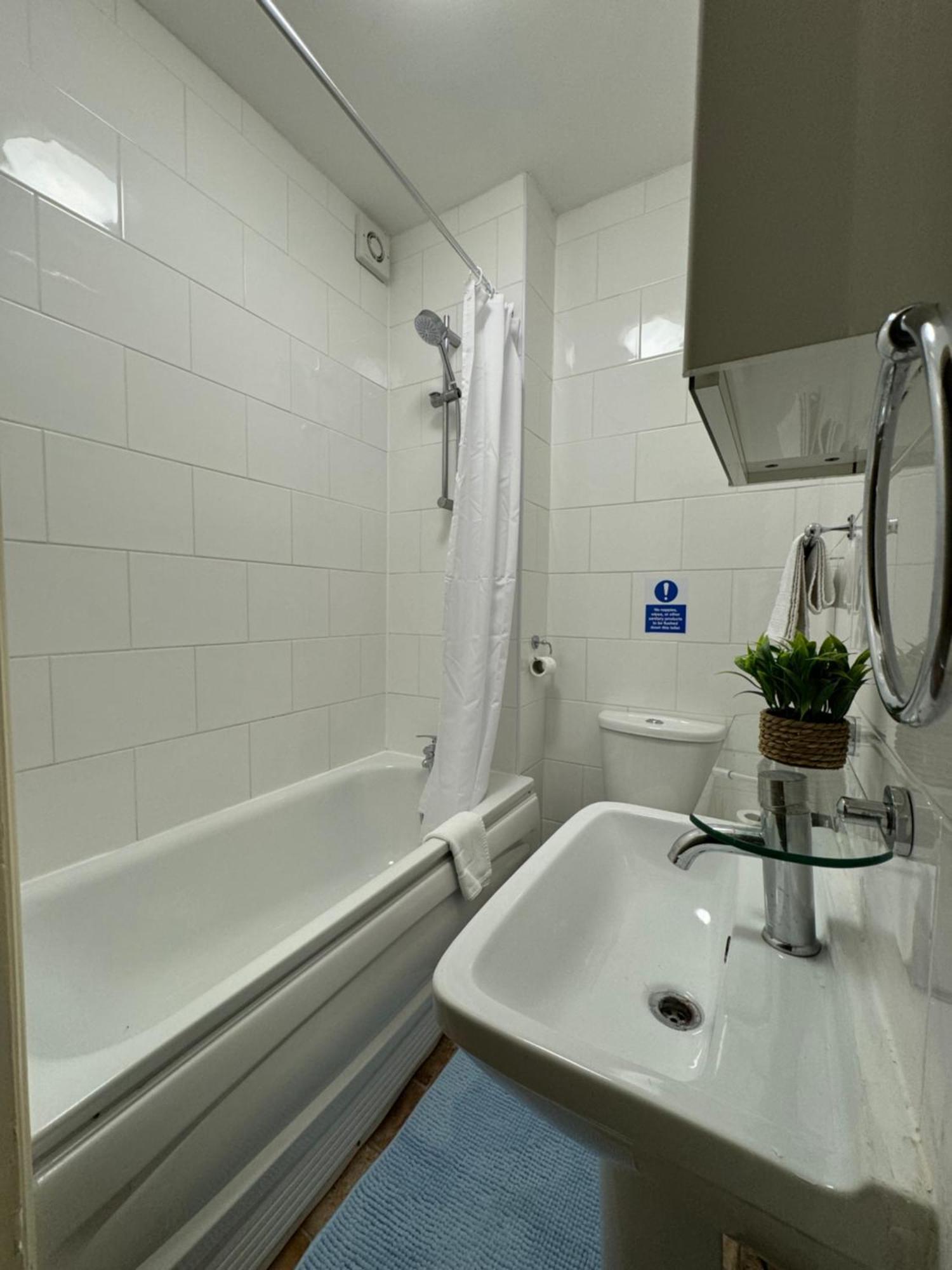 Lovely Flat In Camden Town Лондон Екстер'єр фото